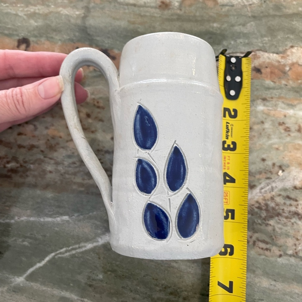 Williamsburg Pottery Salt Glazed Blue Leaf Design Coffee Mug